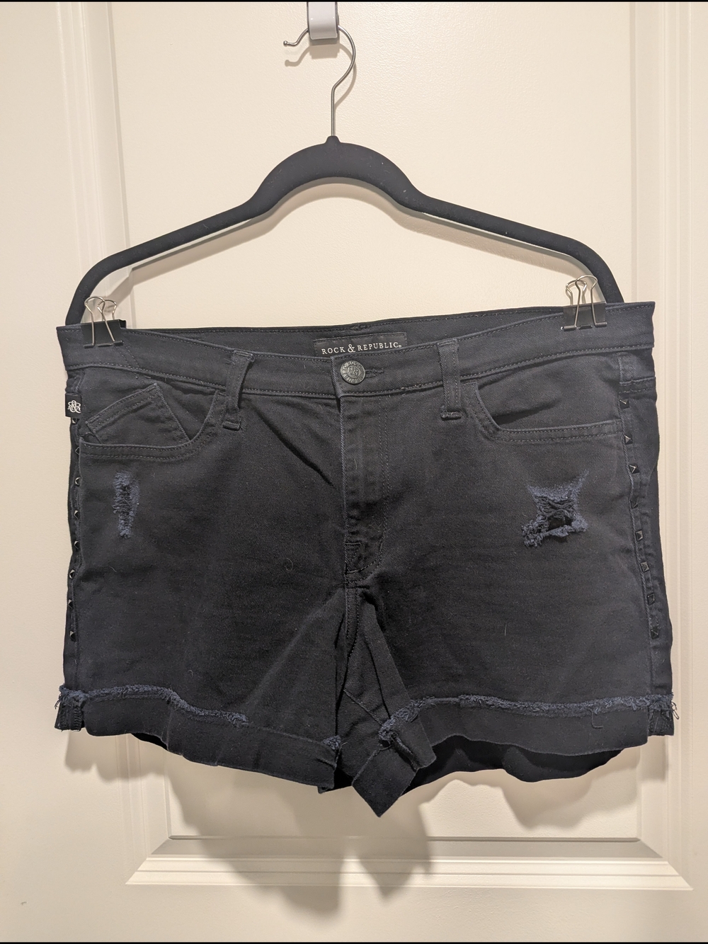 Rock & Republic Black Distressed Women's Denim Shorts sz 14